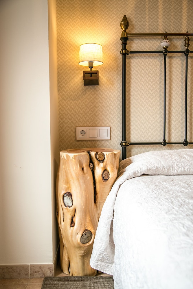 Hotel Restaurante Quintanares - Property Image 101