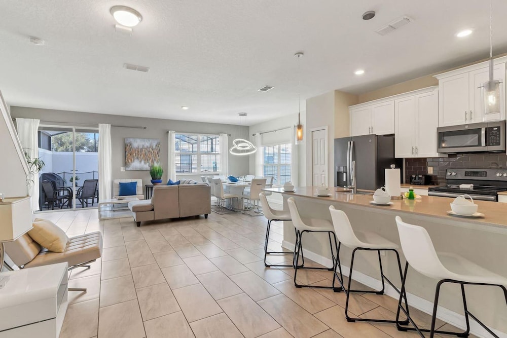 Your 5bdr House w Pool - 4959