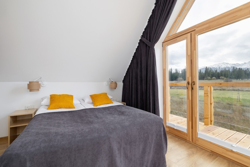Gutowa Mountain Corner by Renters view 2