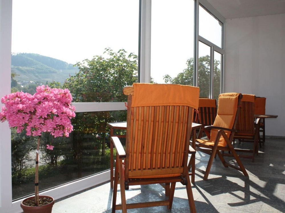 Appealing Apartment in Alf