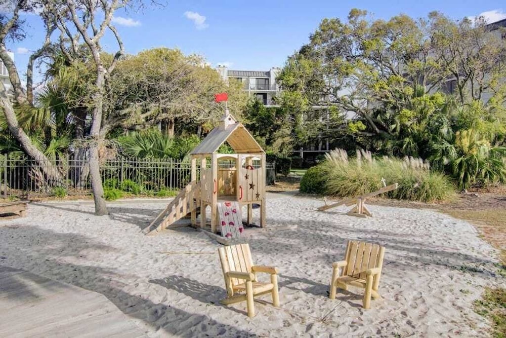 423 C Shipwatch by Avantstay Ocean Views Community Pool Close to Beach