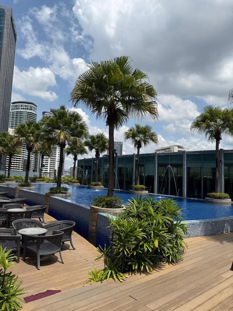 Vortex klcc apartment by comfort