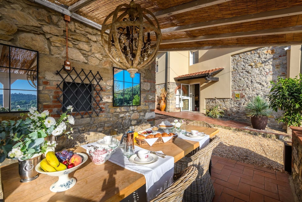 Le Due Terre Farmhouse