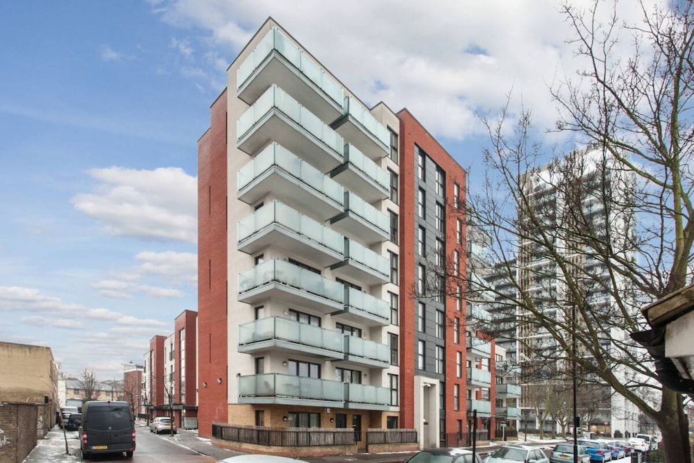 Cosy and Stylish 1bedroom Flat w/ Balcony, Camberwell!