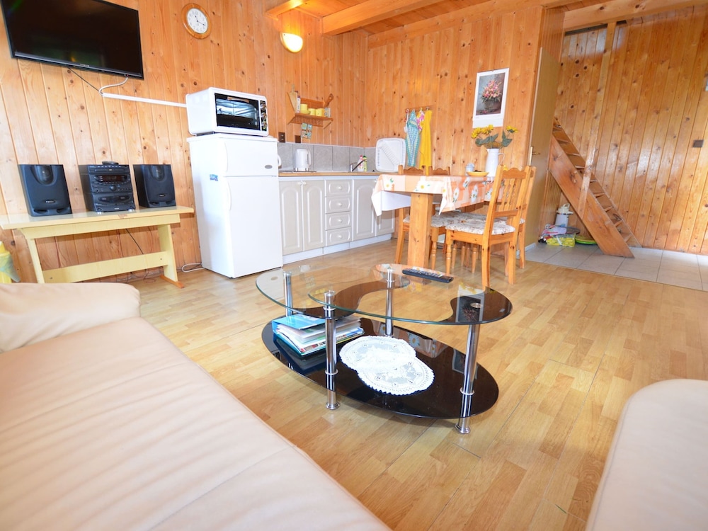 Pet-friendly Holiday Home view 5