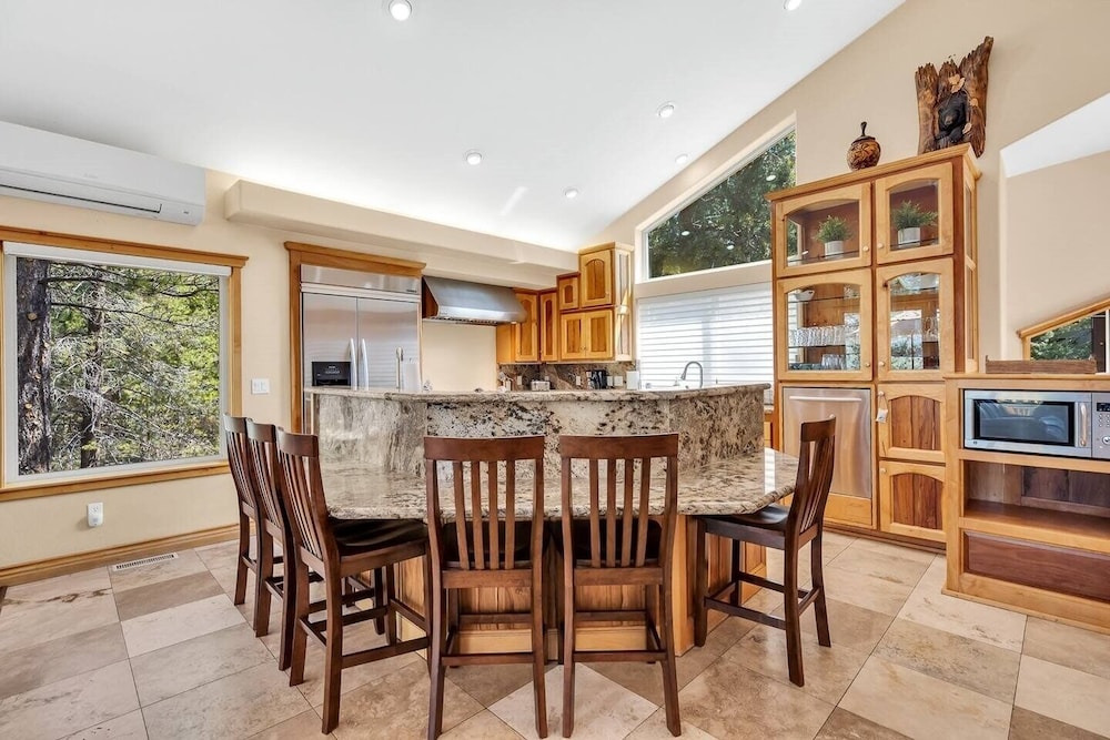 Lake Tahoe Vacations - 1603 Bel Aire Circle 3 Bedroom Home by RedAwning - Property Image 32