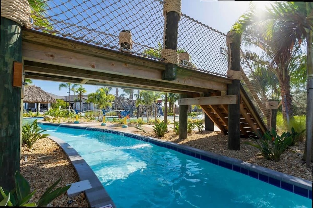 Luxe 5BR Villa Pool Game Room Minutes to Disney