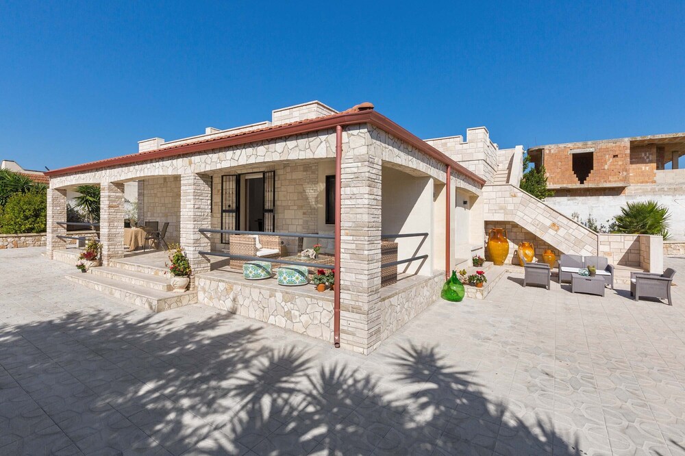 3152 Villa Arielle by Perle di Puglia view 2