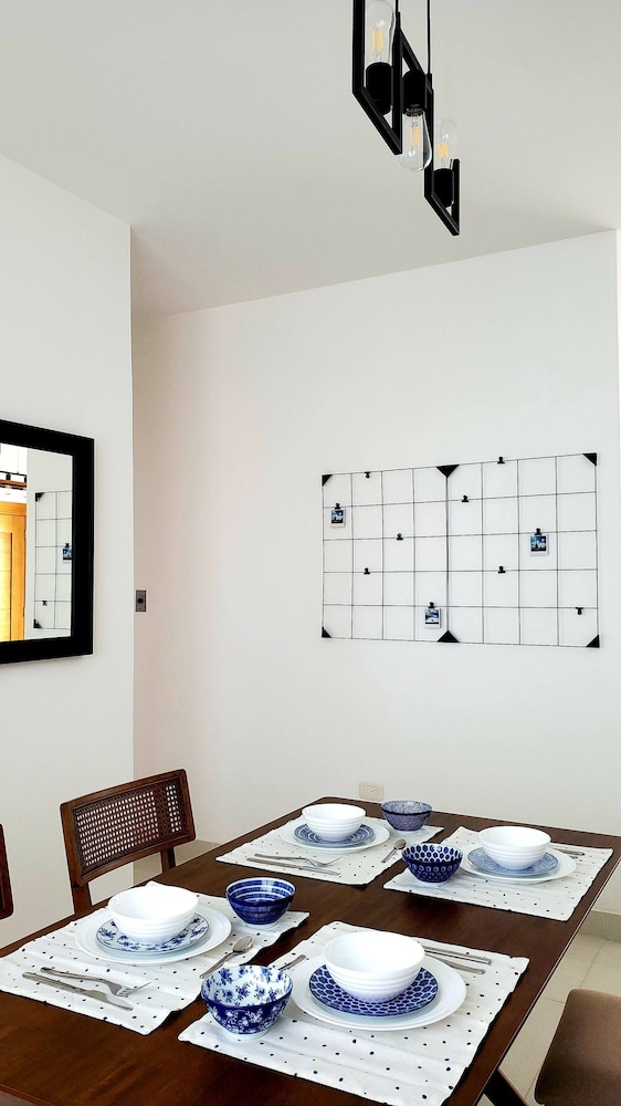 2 Bedrooms, 2 Bathrooms, AC, Wifi, Pool, Gym, No Blackouts, Santiago