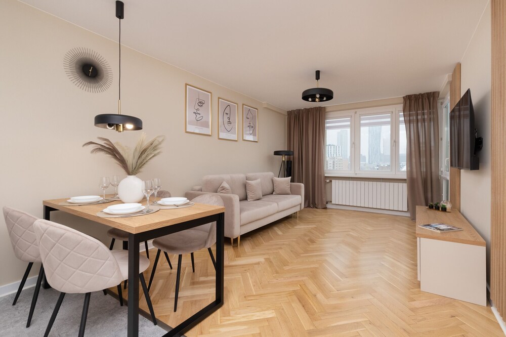 Apartment Srebrna With a View by Renters view 2