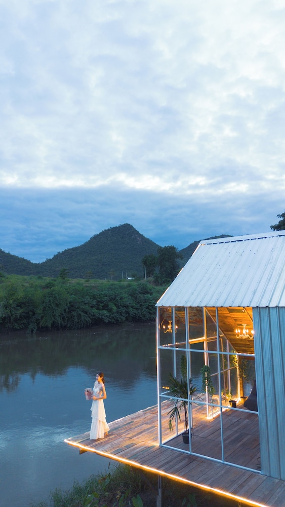 Purimantra River Kwai