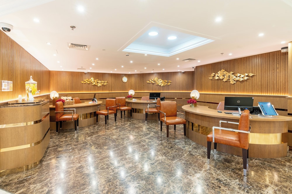 Golden Sands 10 Hotel Apartments