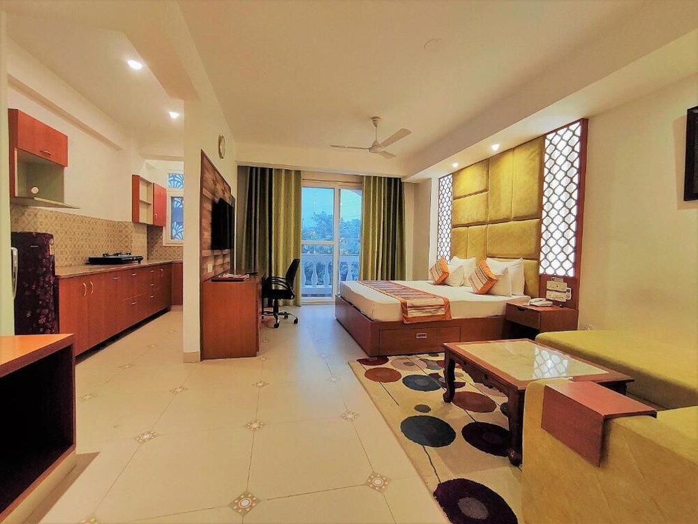 The Angel Hotel And Suites