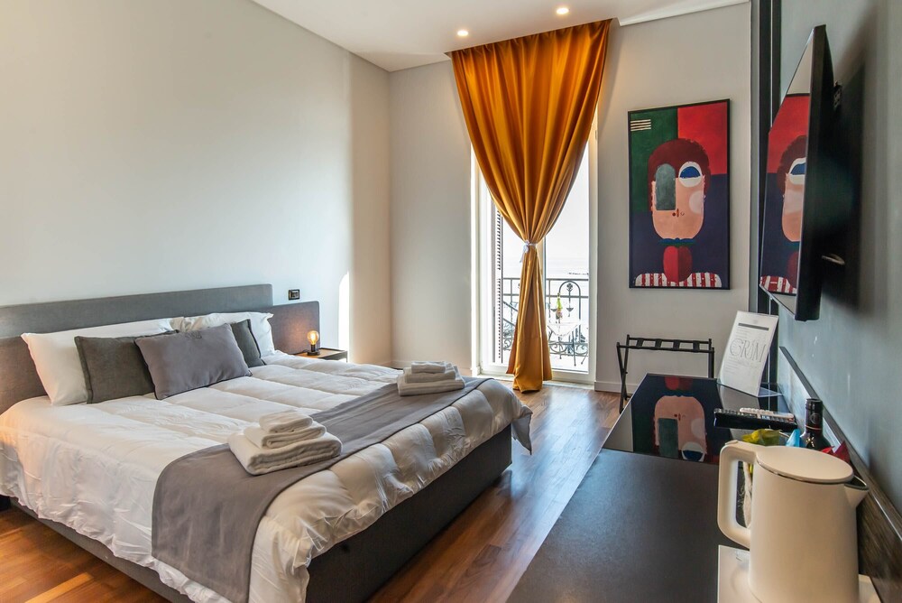 Gram Suites