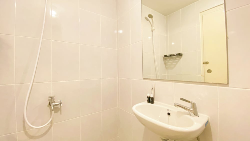 Modern And Tranquil Studio At Apartment Tokyo Riverside Pik 2