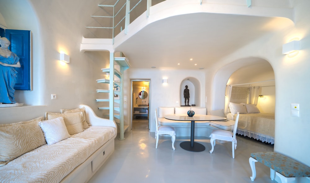 Santorini Paradise