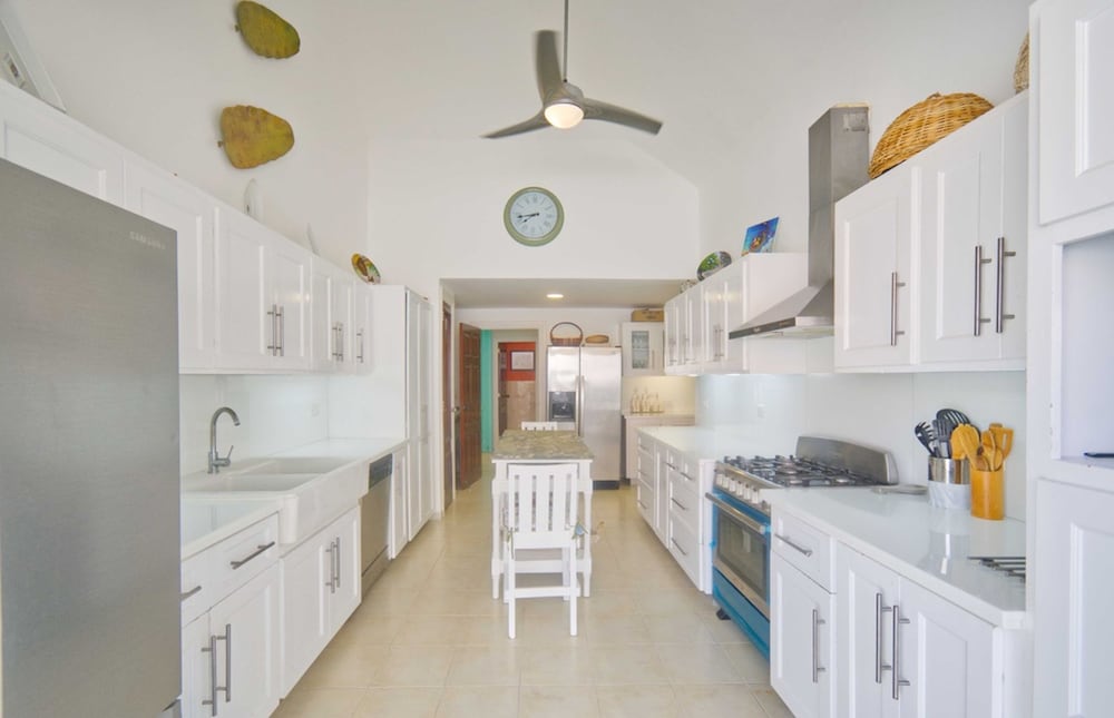Ocean View Villa Just Minutes From Private Beaches