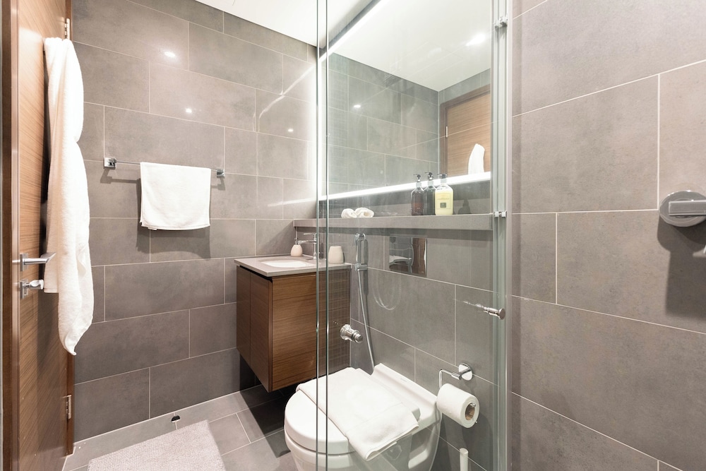 Chic 1BR Apartment - The Crest Dubai