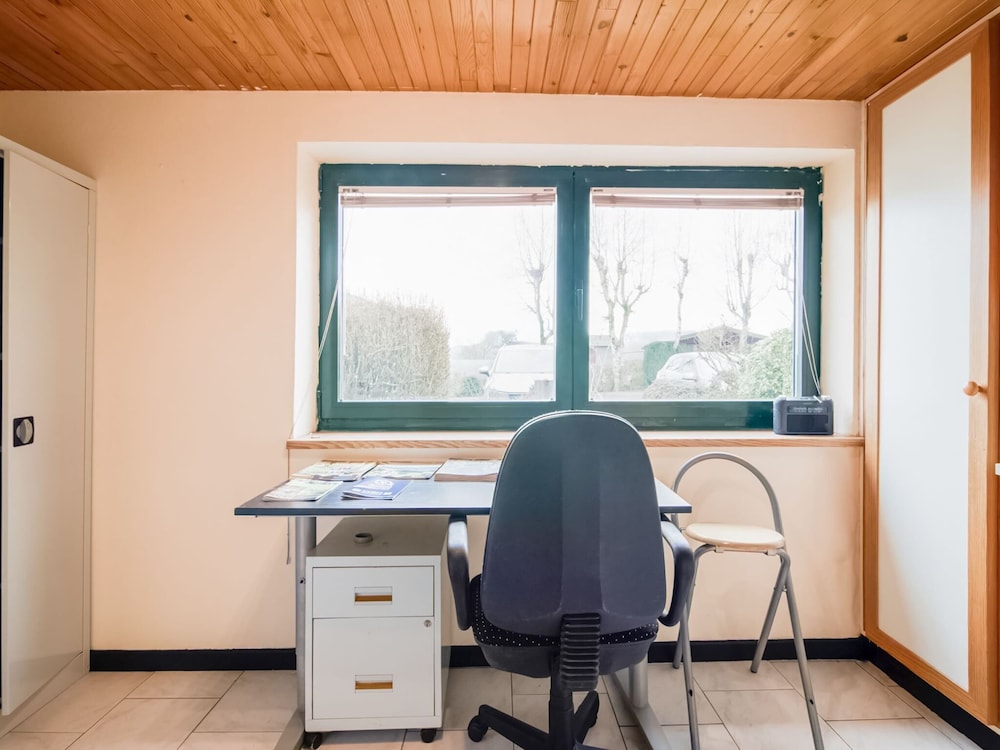 Cottage in Vaux-sur-sure With Garden view 5