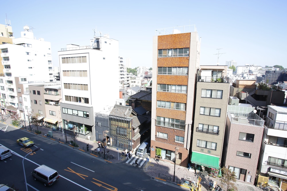 Castle Apartment Nezu