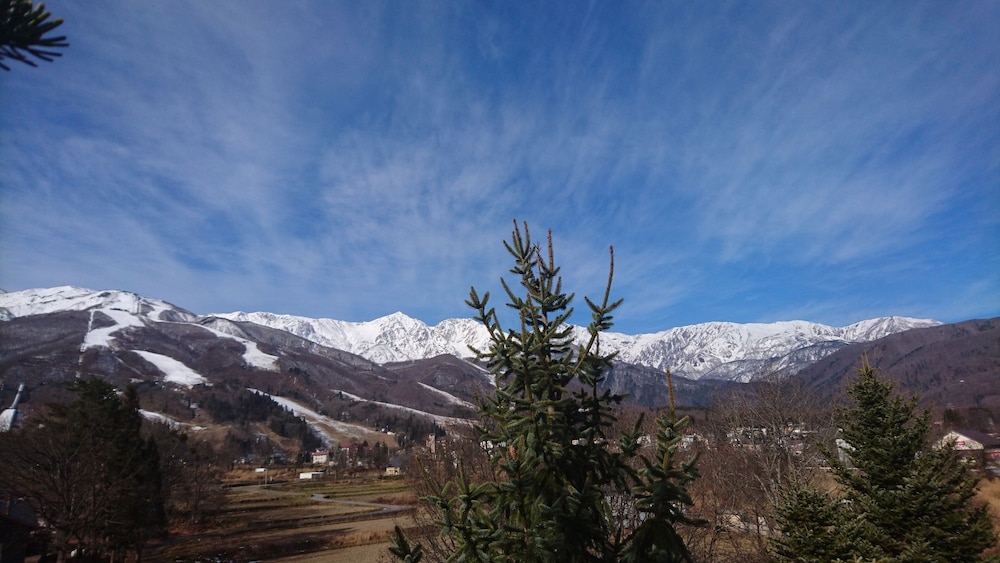 Reposer Hakuba