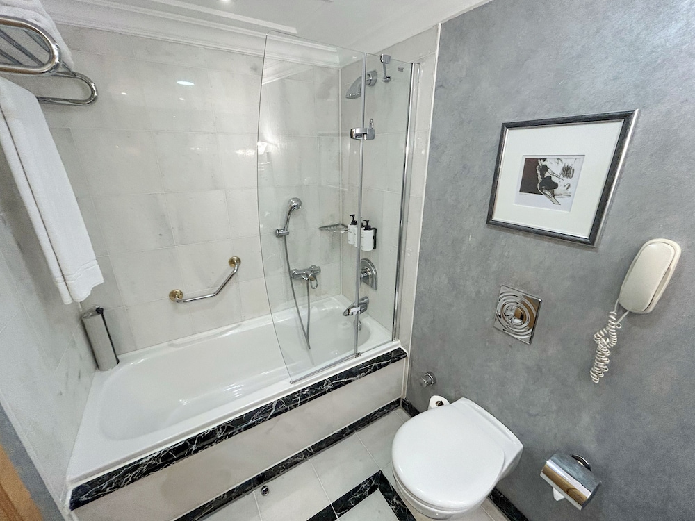 InterContinental Istanbul by IHG - Image 111