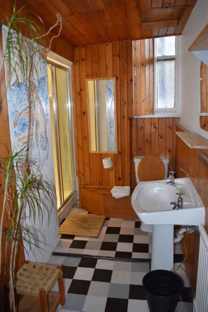 Traditional Apartment oer the Meadows
