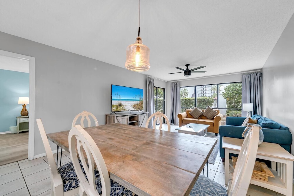 Edgewater Golf Villa 3204