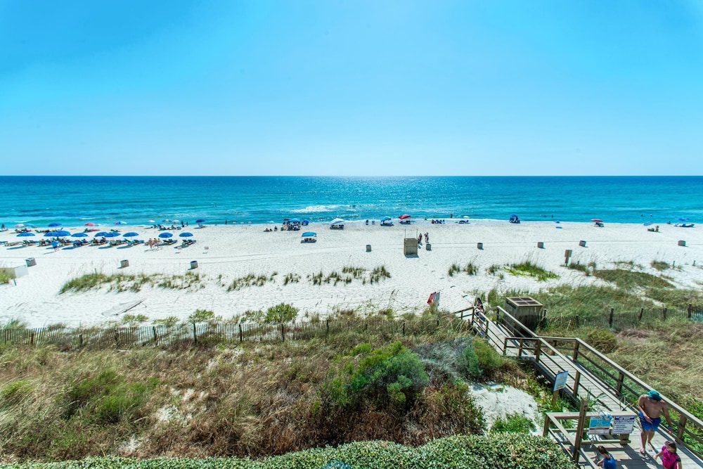 Majestic Beach Towers 1-2003