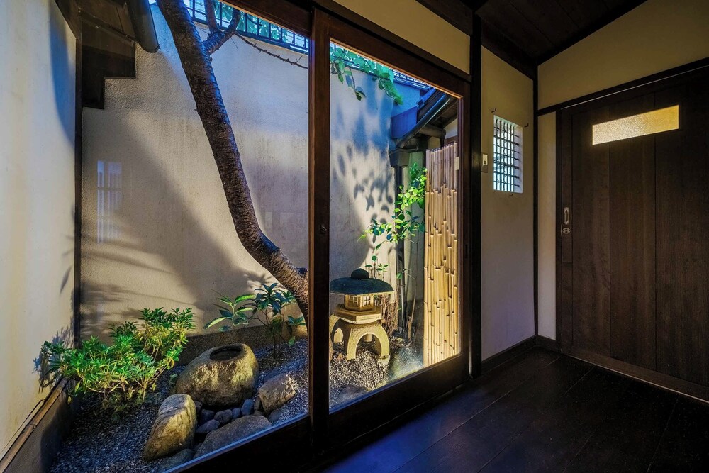 Gion Koyuan