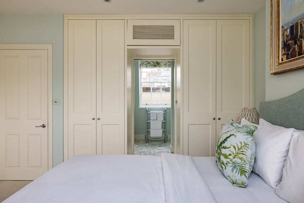 The Chelsea Abode - 4bdr Home With Terrace