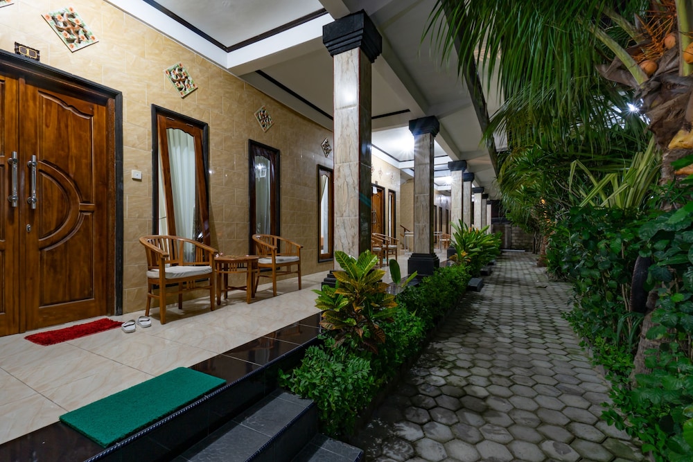 Mega Cahya Bungalow view 4