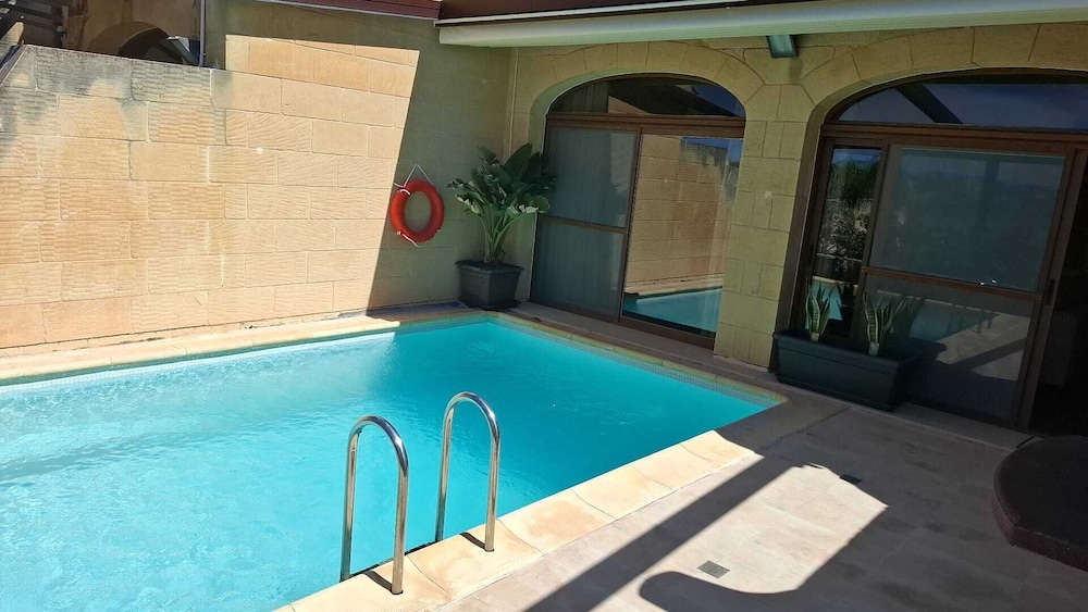 Aurelia Gozo BnB