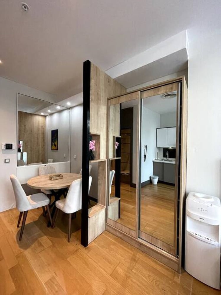 Modern Studio Near Mall of Istanbul