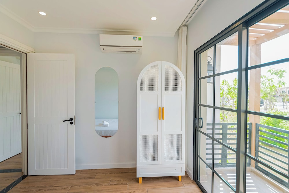 Luxury 3 br La Fleur Villa-Novaworld PT