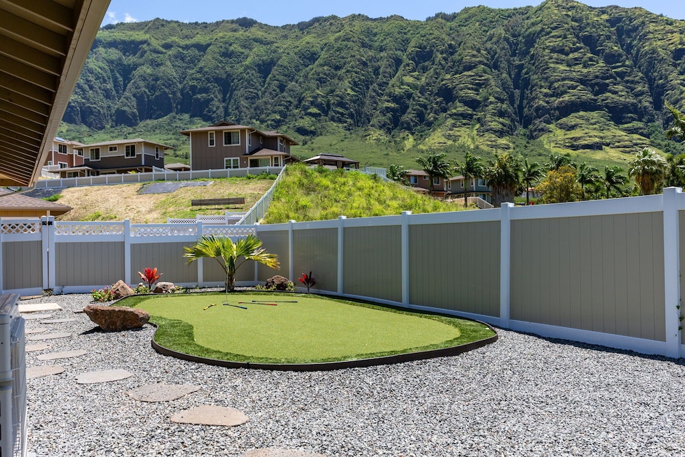 @ML Ocean View, Golf, Gazebo and Bbq, we Have All!