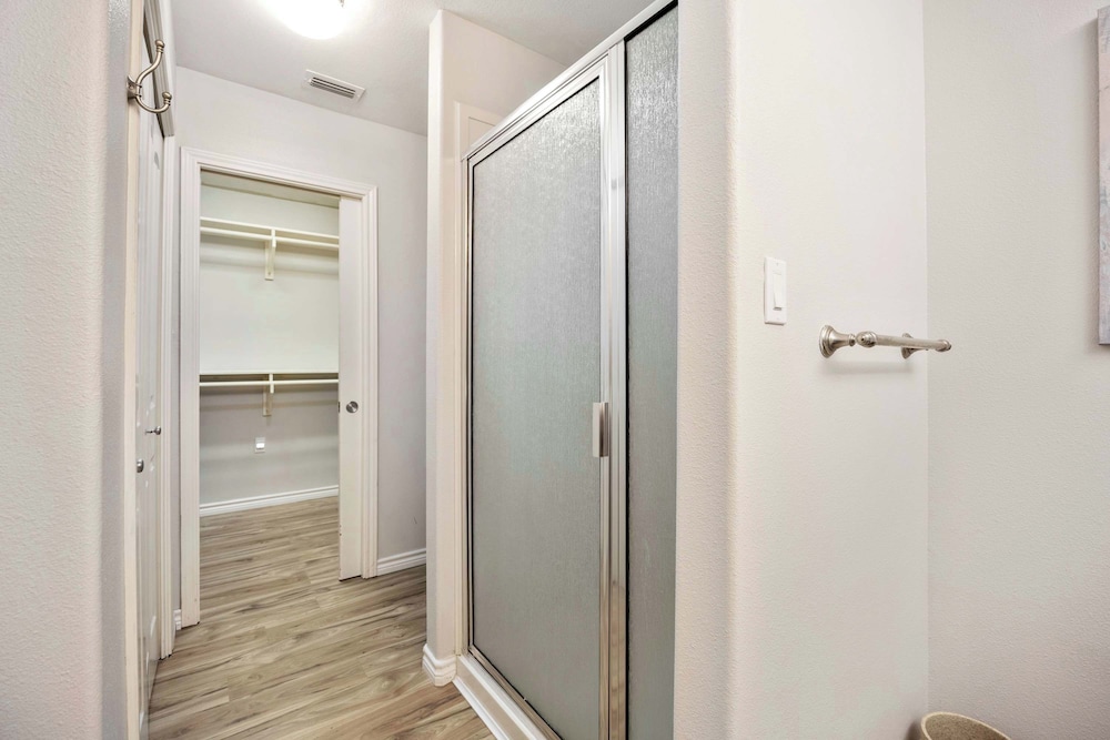 Coastal Townhouse TX Retreat!