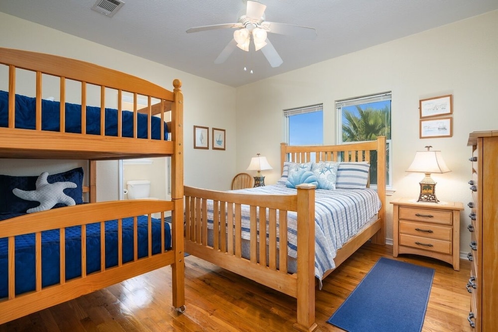 Lotz A View 4 Bedroom Home
