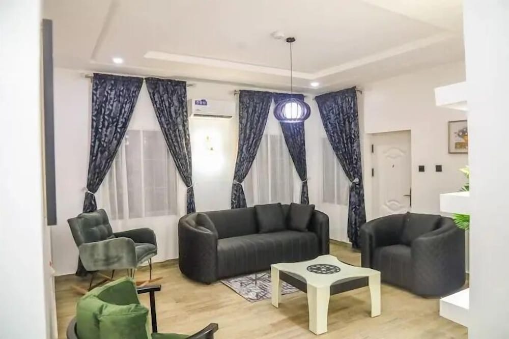 Califorina Apartment