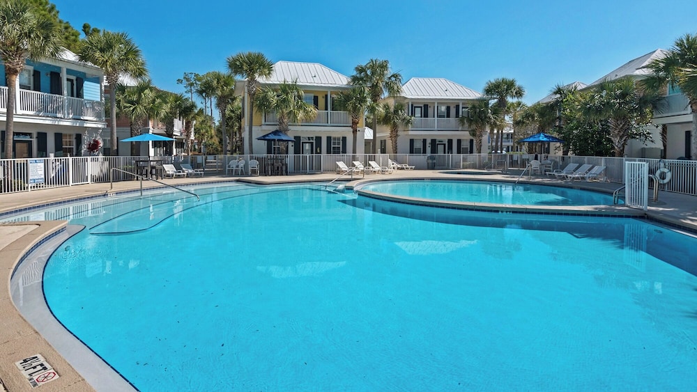 Charming Patio Home - Community Pool & Hot Tub view 5