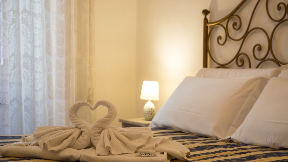 Rental In Rome Colosseum Apartment