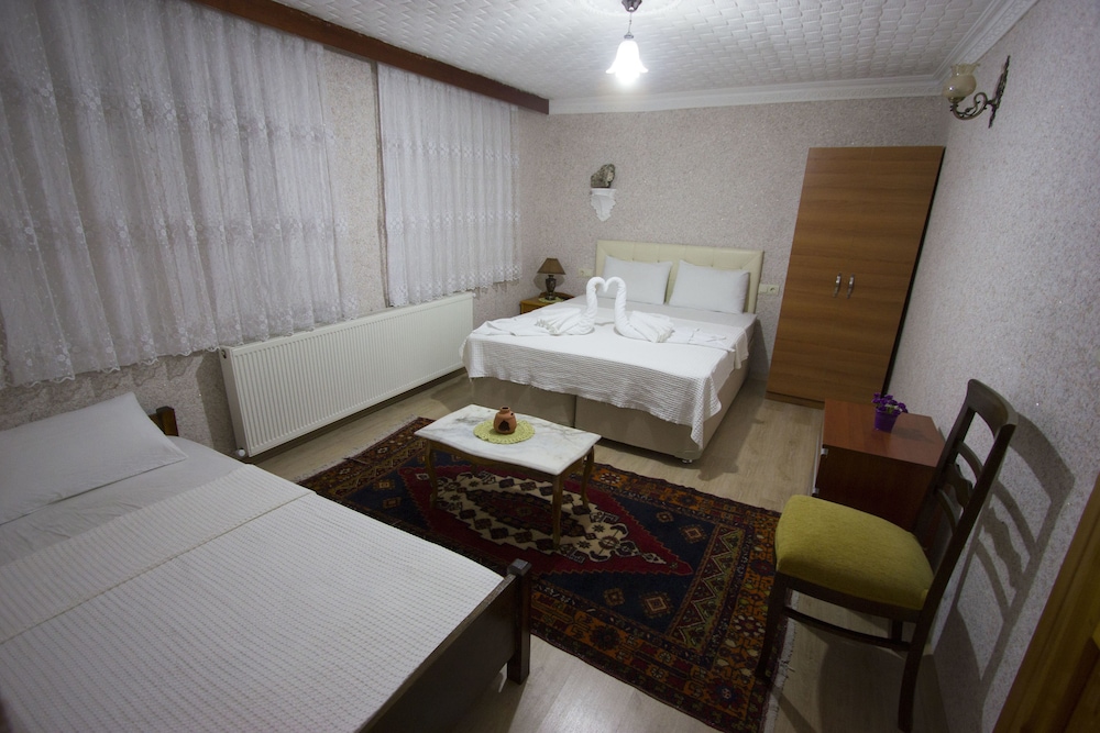 Nil Story House