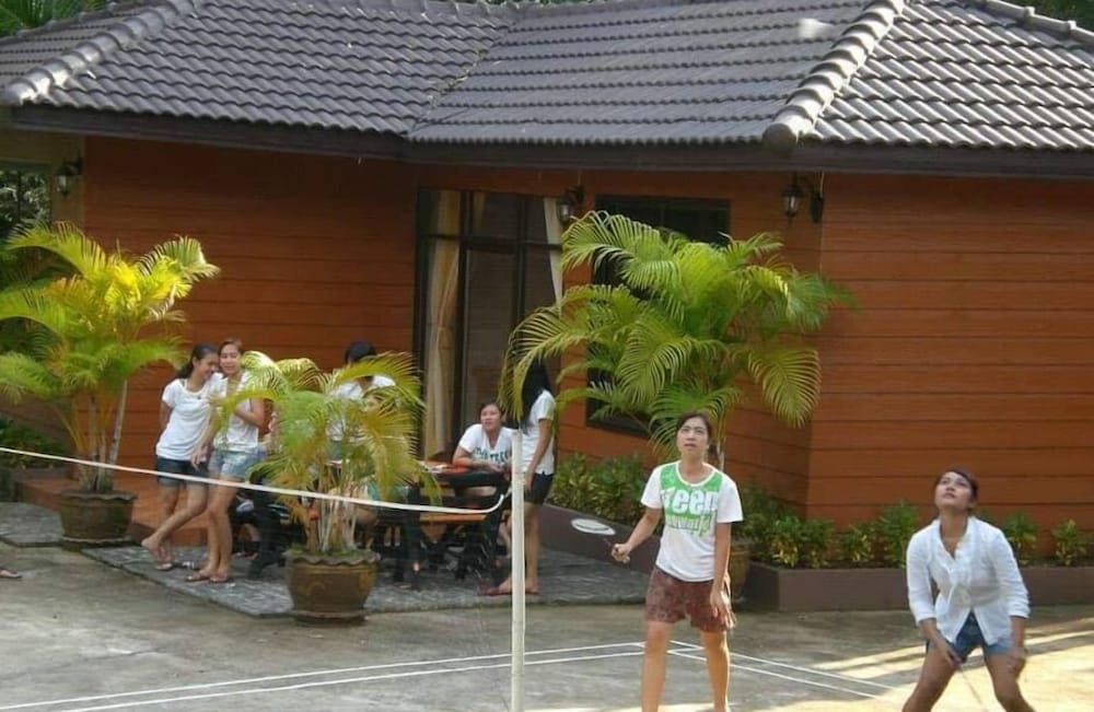 Pechmaneekan Beach Resort
