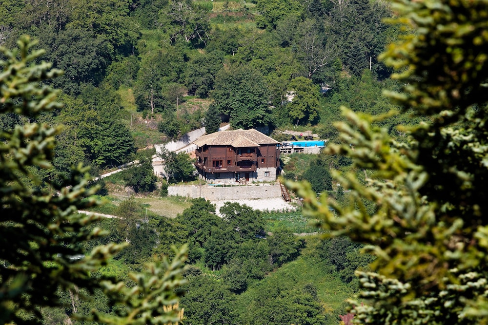 Yliessa Chalet
