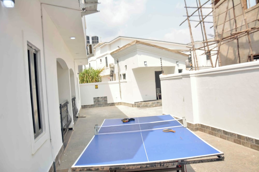 Slim Anyaiwe Apartments
