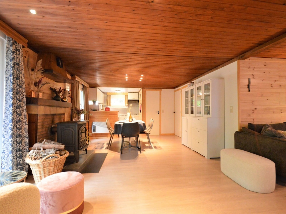 Cozy Chalet With Barbecue