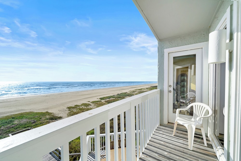 Butterfly Dunes by Ryson Vacation Rentals
