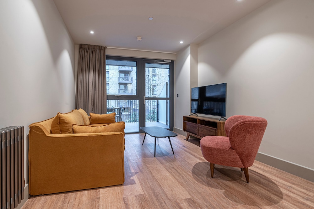 Stylish North London Apartment