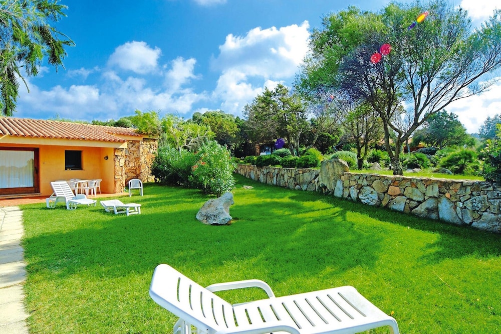 Apartment in Palau Near Surfing Paradise