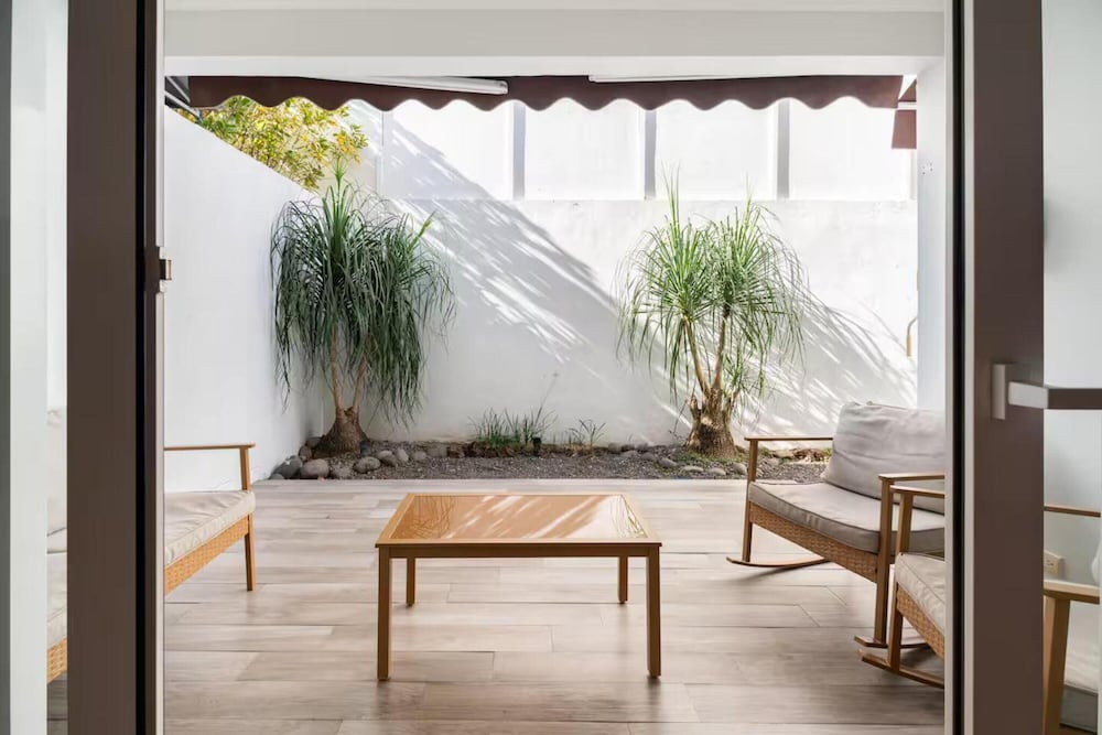 Beautiful Condo Just Steps From Avenida Escazu in an Unbeatable Location